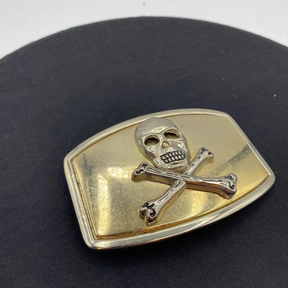 Skull Crossbones Belt Buckle Gold Silver Two-Tone Metal Biker Rock Edge Punk Y2K